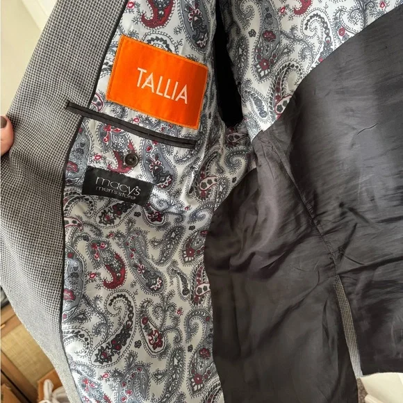 Tallia Men's Classic-Fit Suit Separate Jacket